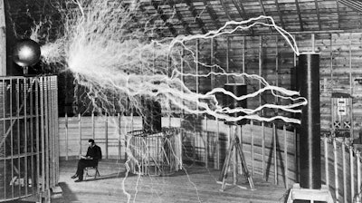 Nikola Tesla 5a4e45416cd17