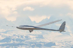 Airbus Perlan Mission II soars to over 62,000 feet, setting second altitude world record and crossing Armstrong Line.