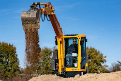 Hce Cummins Electric Mini Excavator