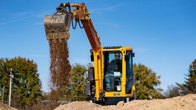 Hce Cummins Electric Mini Excavator