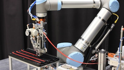 3M Automated Taping System using a collaborative robot.