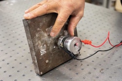 A novel approach to ultrasonically-assisted grinding is focusing on the excitation of the workpiece rather than the tool.