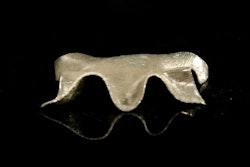 Researchers develop a shape-morphing material with unprecedented multifunctionality for soft robotics and wearable electronics.