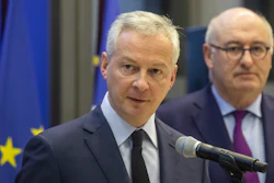French Finance Minister Bruno Le Maire, left, and European Trade Commissioner Phil Hogan attend a media conference after their meeting in Paris, Jan. 7, 2020.