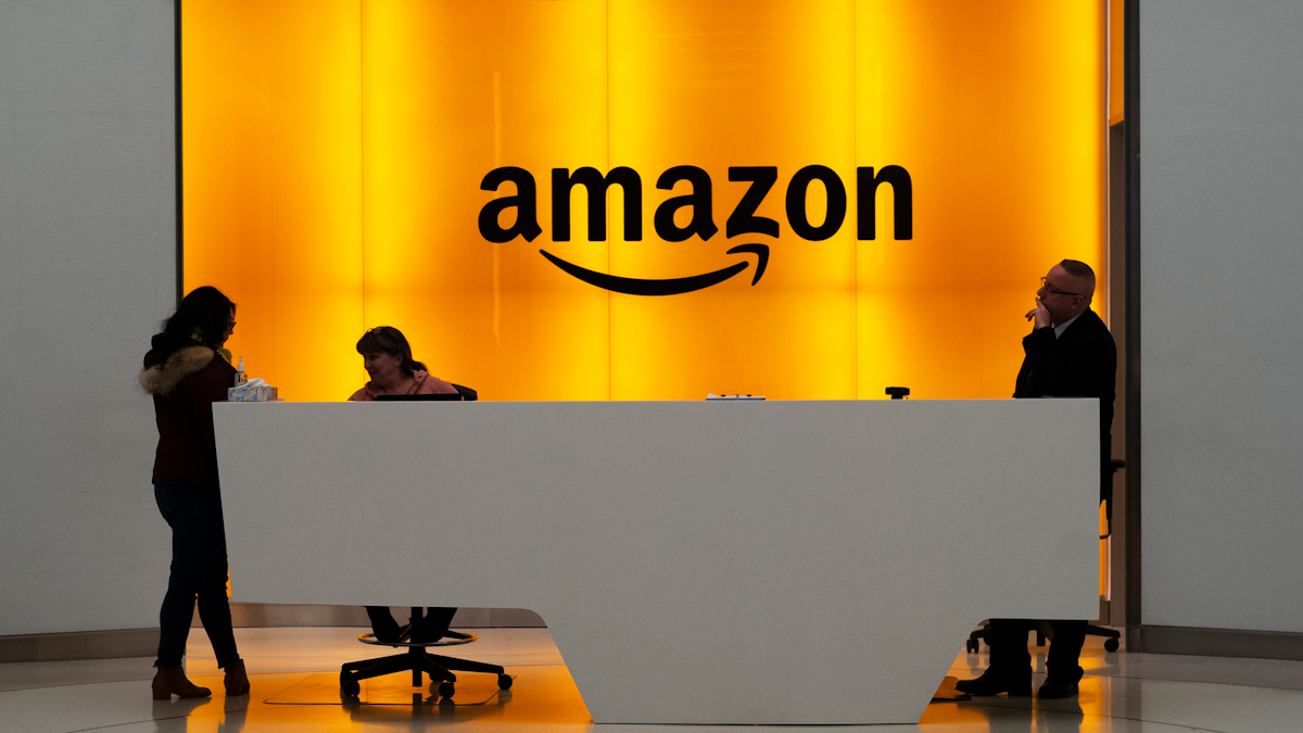Amazon Workforce Hits 500K | Design and Development Today