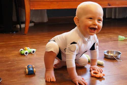 A smart jumpsuit provides the first opportunity to quantify infants' spontaneous movements outside the laboratory.