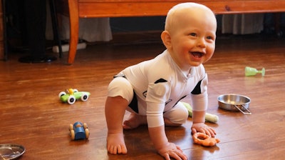 A smart jumpsuit provides the first opportunity to quantify infants' spontaneous movements outside the laboratory.