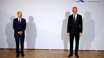 French Finance Minister Bruno Le Maire, right, and German Finance Minister Olaf Scholz in Berlin, Sept. 11, 2020.