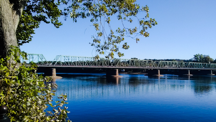 The New Hope-Lambertville Bridge over the Delaware River between Pennsylvania and New Jersey.