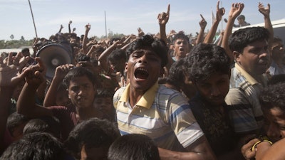 Rohingya refugees protest against the repatriation process at Unchiprang refugee camp near Cox's Bazar, Bangladesh, Nov. 15, 2018.