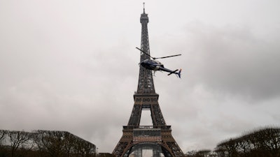 Eiffel Tower grows by 20 feet