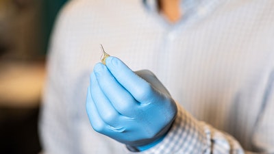 The small device is designed to enable more individualized application of light dosing and photodynamic therapy.