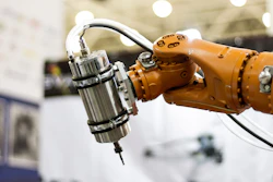 Robot Hand 000081753197 Medium