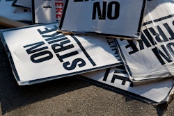 On Strike I Stock 91644706