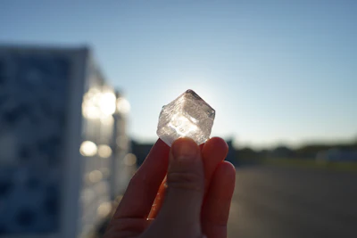 Ice Cubes Outside Relo 3