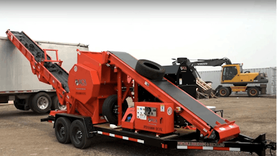 Portable shredders designed for use with open-top walking floor semi-trailers can streamline loading and unloading while minimizing downtime.