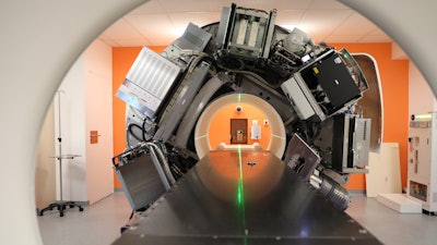 Radixactr Equipment From Accuray Company