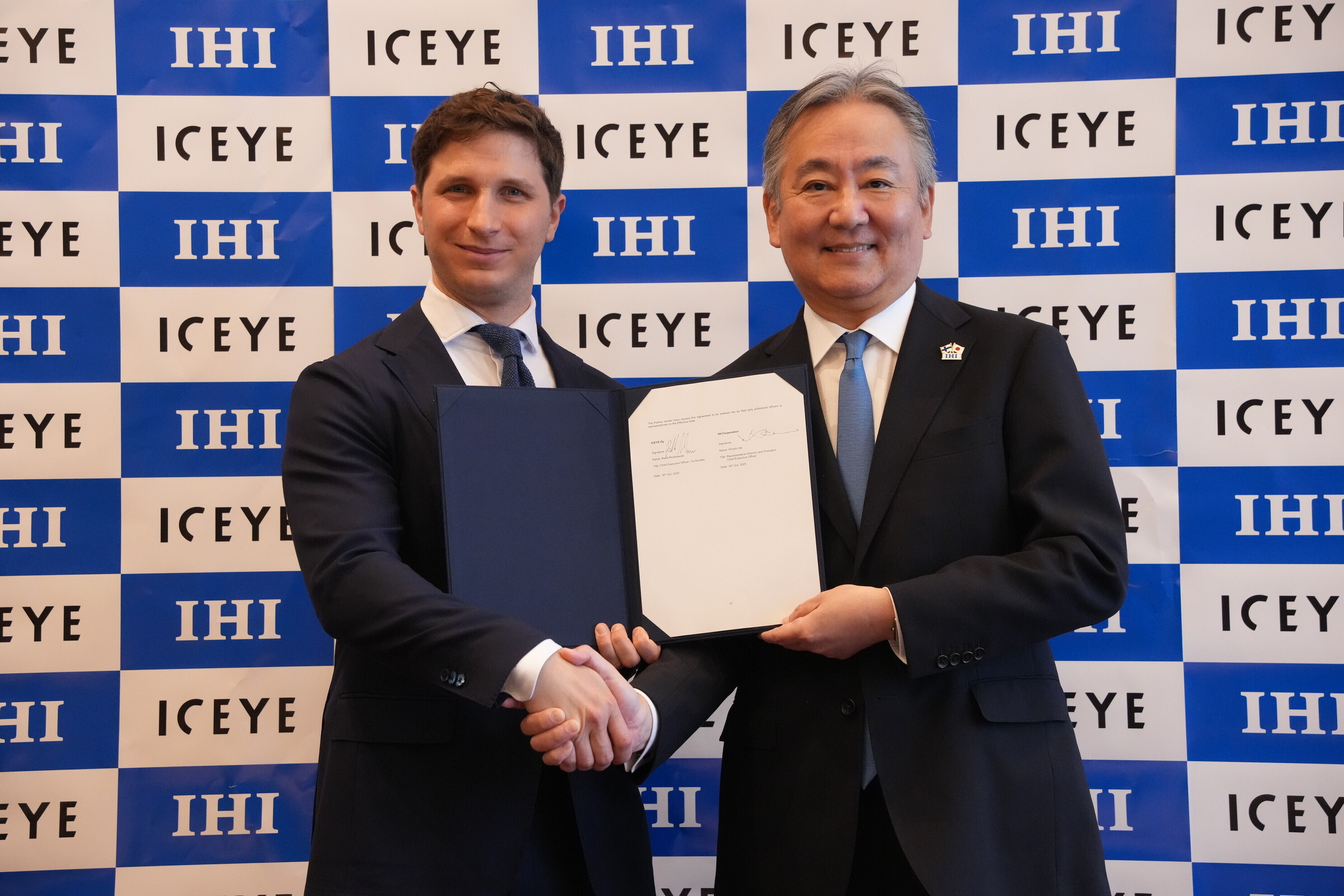 Rafal Modrzewski, Co-founder and Chief Executive Officer, ICEYE, and Hiroshi Ide, President and Chief Executive Officer, IHI Corporation.