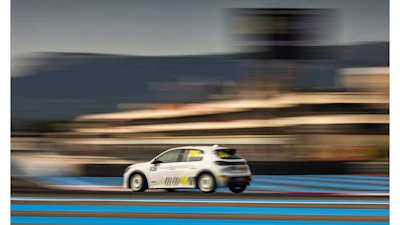 The Peugeot 208 Racing TC6.