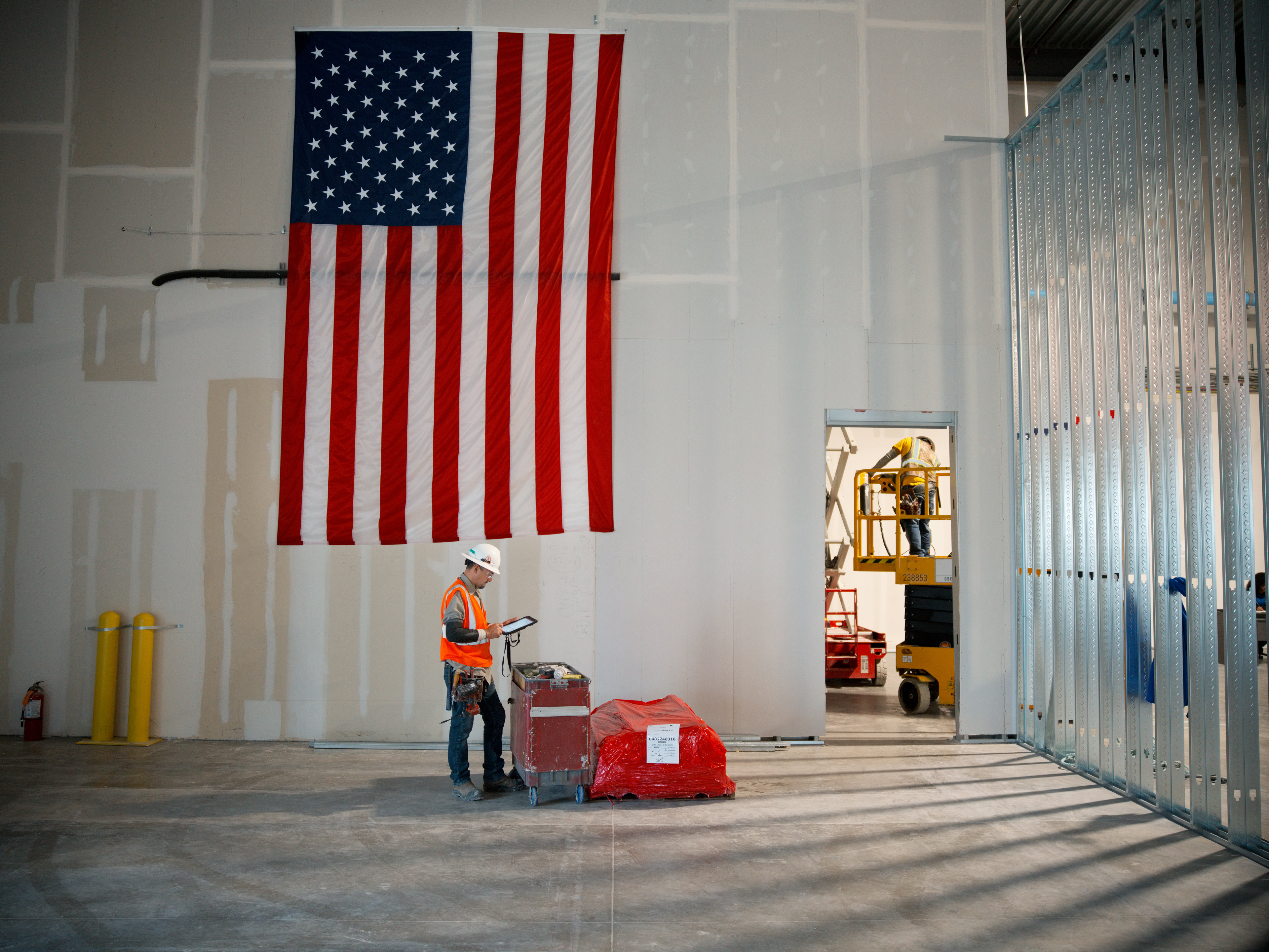 Apple&rsquo;s 20,000-square-foot Advanced Manufacturing Center opens later this year, and will provide hands-on training to students, supplier employees, and U.S. businesses of all sizes.