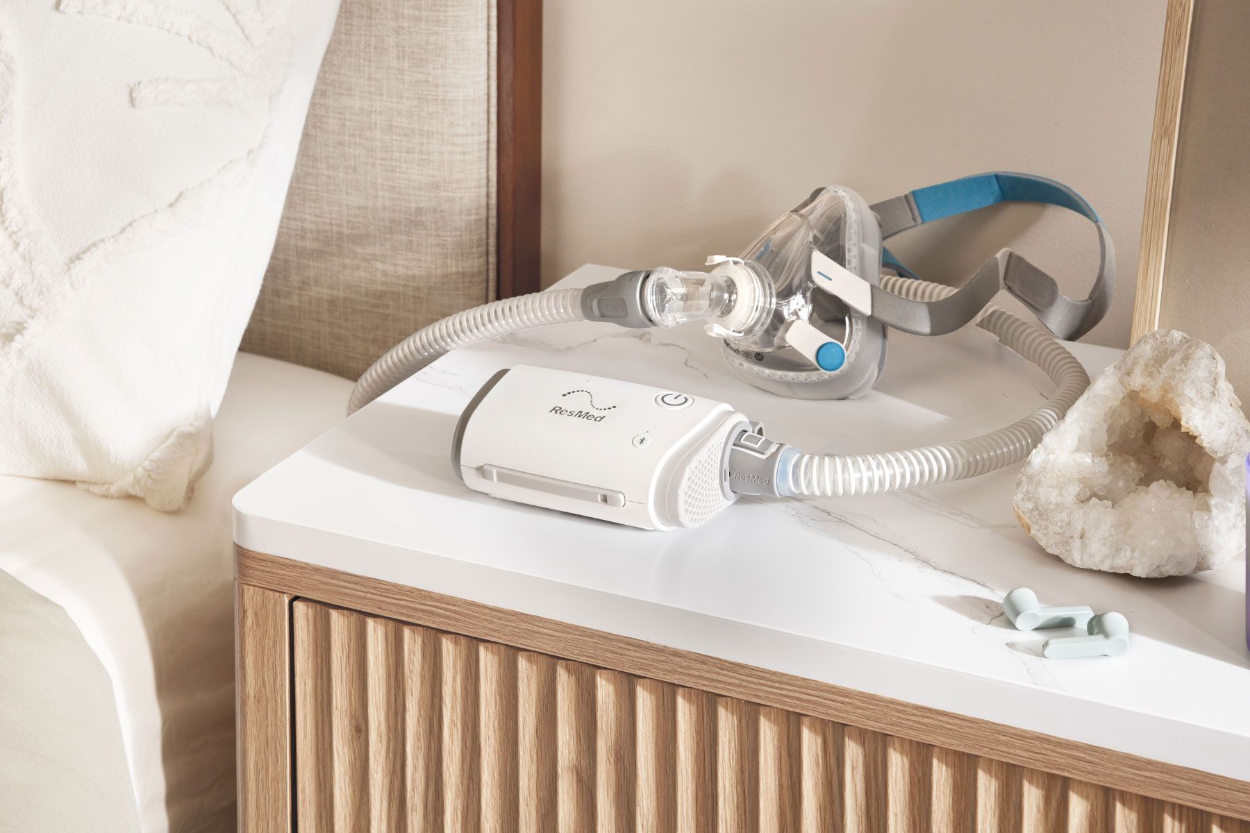 Resmed Homepage Airmini Airtouch F20 On Nightstand