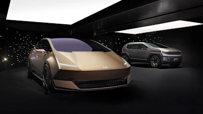 Hyundai's VENUS and EARTH concept vehicles.