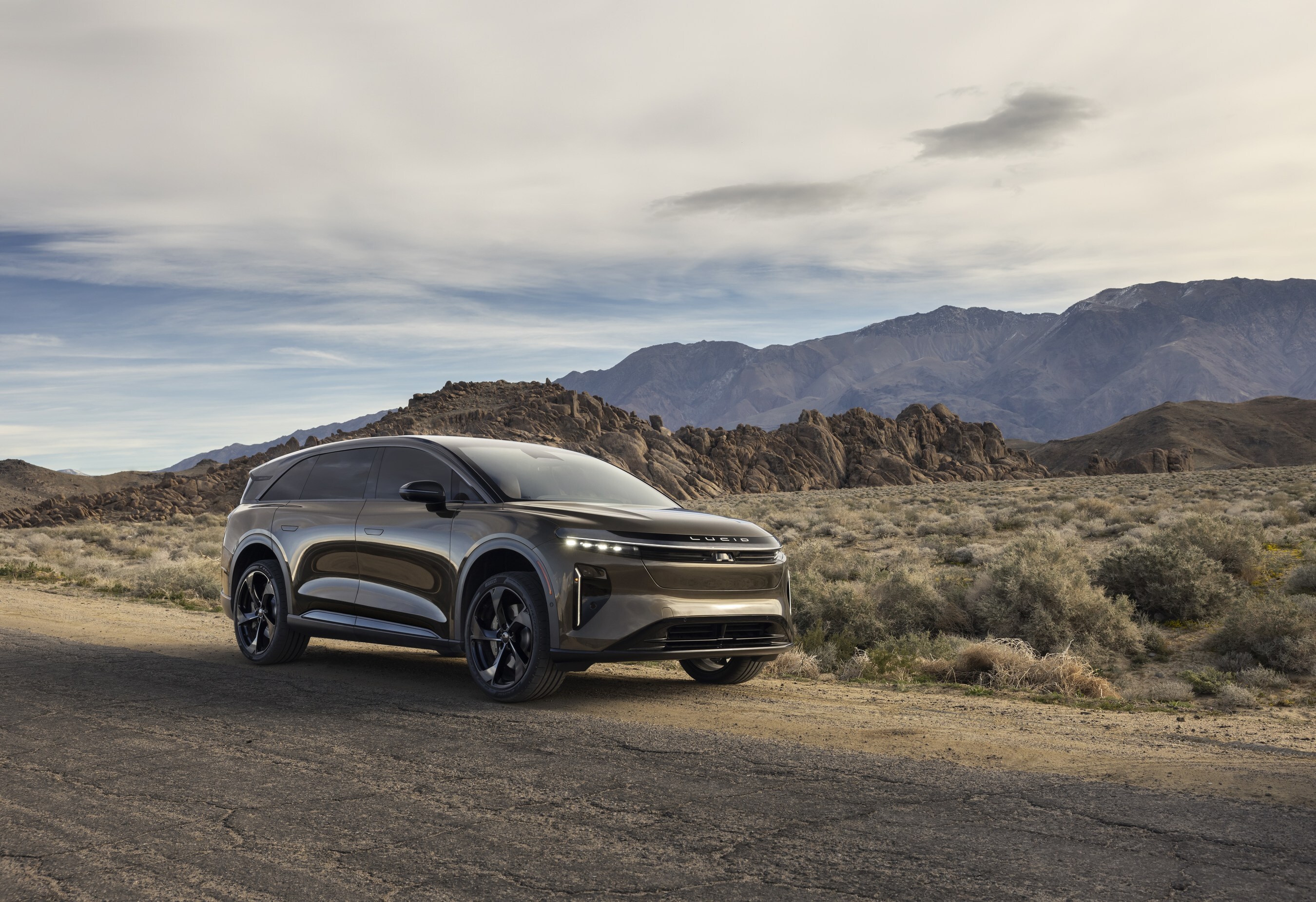 Lucid Motors 2027 Lucid Gravity