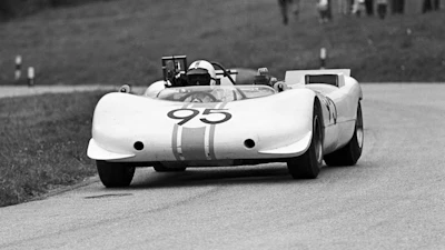 Gerhard Mitter in a Porsche 909 Bergspyder at the 1968 Gaisberg hill climb.